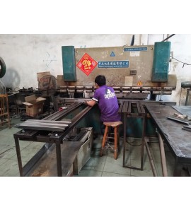 半自動折彎機(jī)
